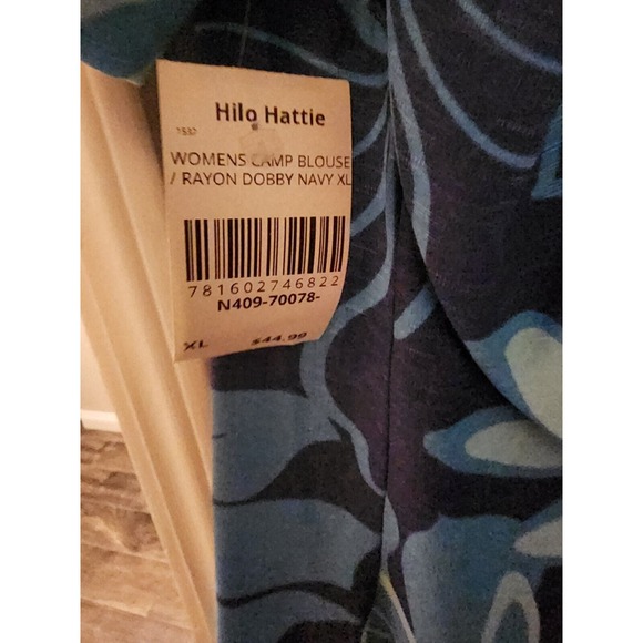 NWT Hilo Hattie Womens Blue Hawaiian‎ Shirt Aloha Camp Hibiscus Short Sleeve - Picture 5 of 5
